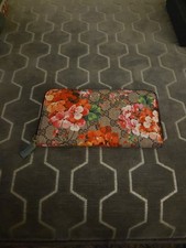 GG Bloom Women's Zip Around