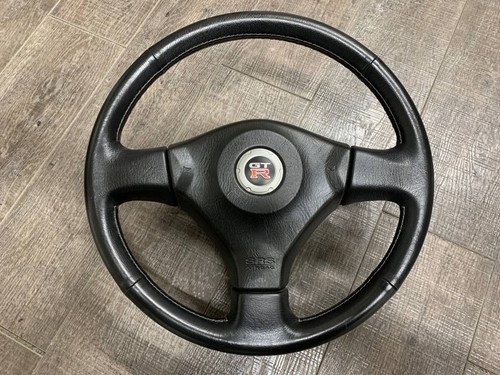 Used leather steering - used,