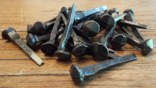 Steel rosehead nails - x,