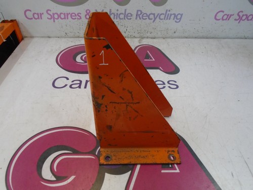 Column post guard racking - u,