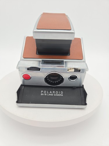 Polaroid land camera - sx-70,