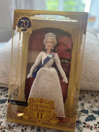 Barbie signature queen - barbie,