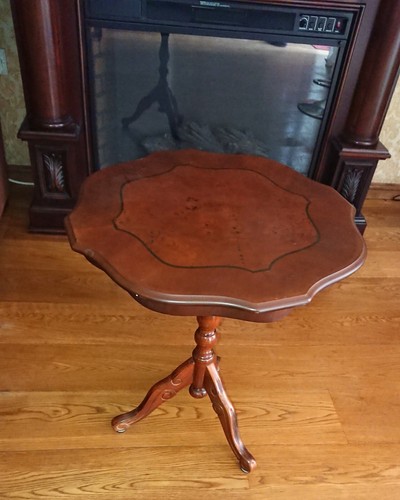 Vintage scalloped edge italian - vintage,