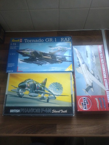 Various model kits 72 - model,