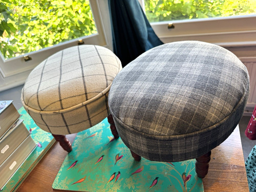 Oval check upholstered - oval,
