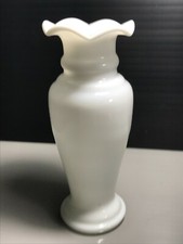 VINTAGE WHITE MILK GLASS FLOWER FRILL TOPPED, URN SHAPE ART GLASS VASE 