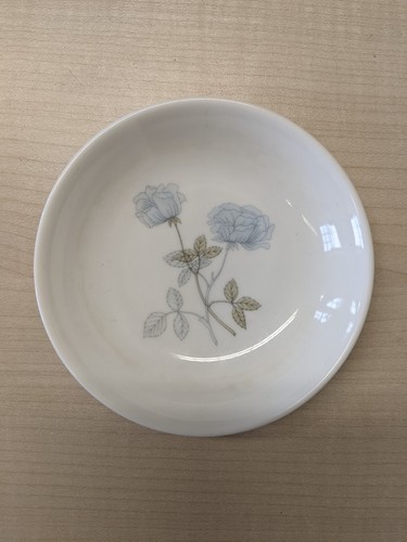 Wedgwood ice rose trinket - ice,