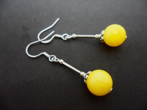 Pair pretty jade bead - a,