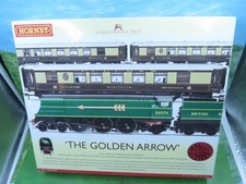 Hornby R2369 Golden Arrow