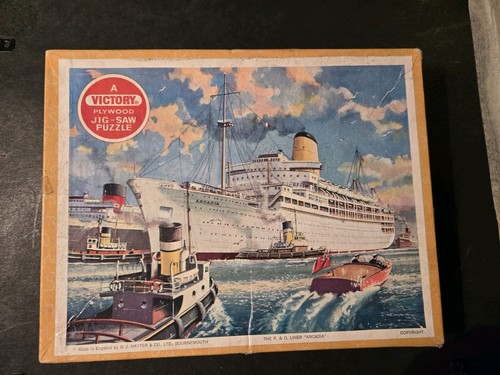 Vintage victory branded - victory,