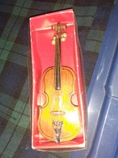 Miniature violin inch no - inch,