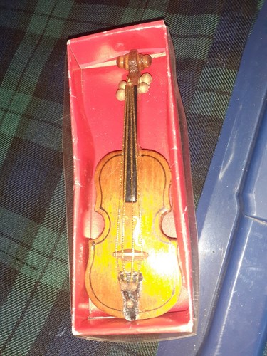 Miniature violin inch no - violin,