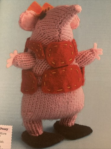 Knitting pattern tiny clanger - tiny,