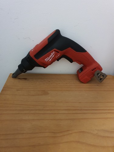 Milwaukee m18 fuel - milwaukee, fsg-0x