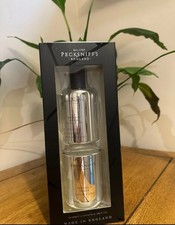 Pecksniffs gift set candle and