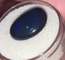 Black Opal  N1.Jet Black. Large size 5.80ct .Lightning Ridge Australia very rare