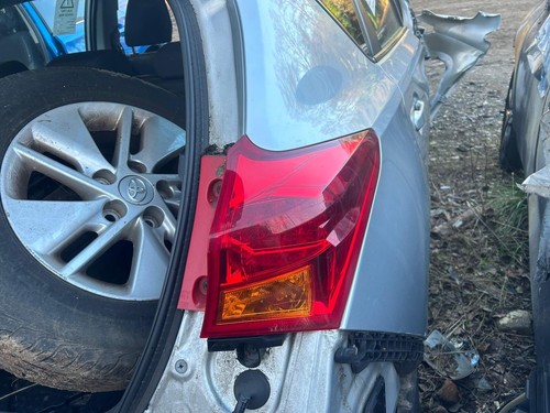 Toyota auris hybrid hatchback - toyota,
