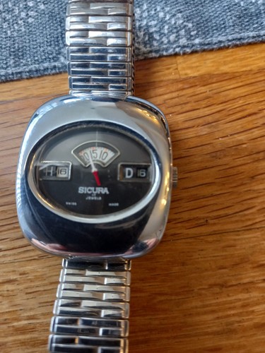 Sicura men jump - jump, watch