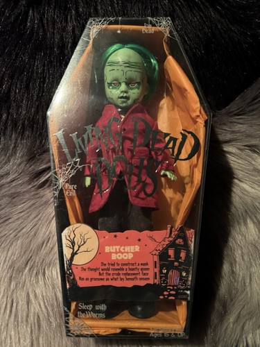 Living dead dolls - living,