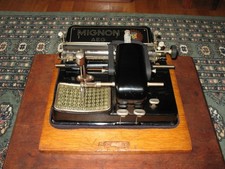 Antique/Vintage Mignon Typewriter