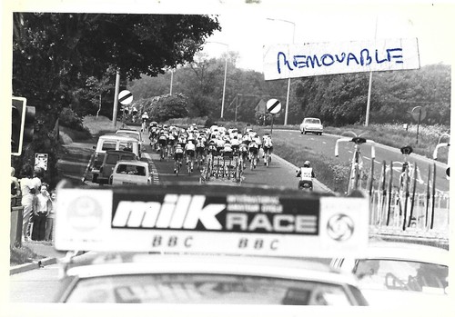 Old photo cyclists spectators - old,