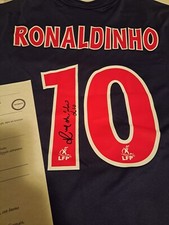 Ronaldinho Signed PSG Paris