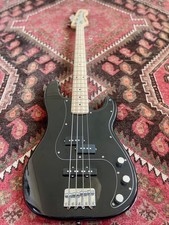 Squier Precision PJ Bass - all