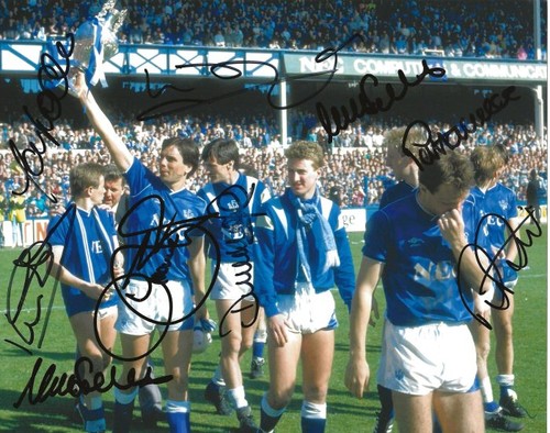 Signed everton autograph 1985 - signed,