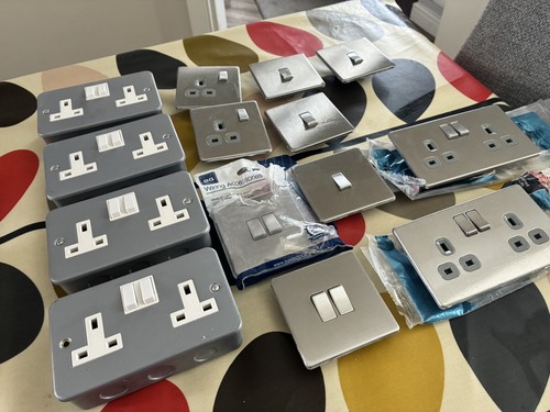 Screwless double sockets - screwless,