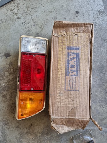 Right post light lancia beta - light,