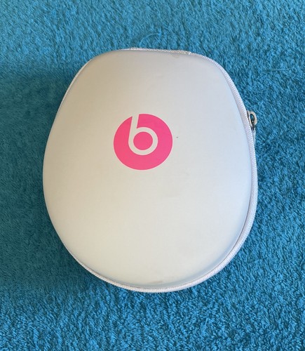 Hard case for beats - case,