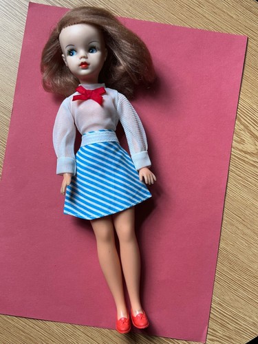 Vintage 1960s sindy - 🩷, doll