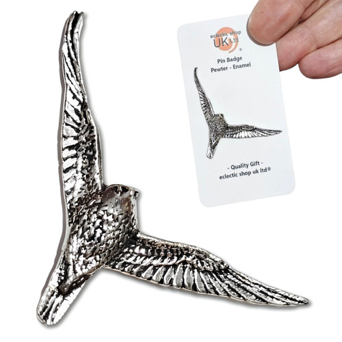 Falcon hunting pin badge - pin,