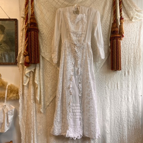 Antique edwardian white cotton - white,