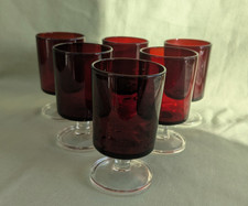 Luminarc Cavalier ruby red