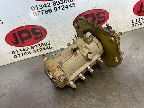 Hydraulic rotary manifold