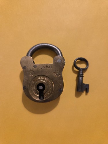 Antique brass padlock fiddle - antique,
