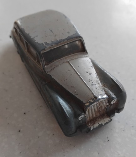 Dinky toy rolls royce silver - rolls,