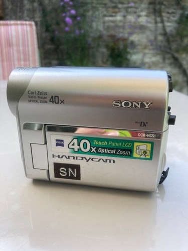 Sony silver handycam dcr hc51e - sony,