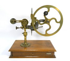 Wheel rolling machine