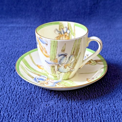 Royal doulton iris v1346 - doulton,