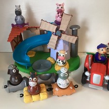 Hasbro Weebledown Farm Weebles Playset Farm - Tractor - 8 Weebles & Accessories