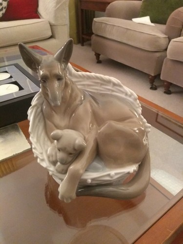 Lladro 4731 german shepherd - lladro,