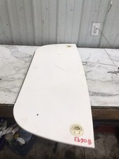 00 Maxum 2800 SCR Boat hatch