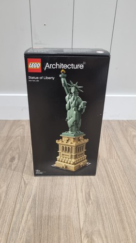 Lego architecture 21042 statue - lego,