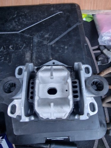 Engine mount for - mount, mondeo