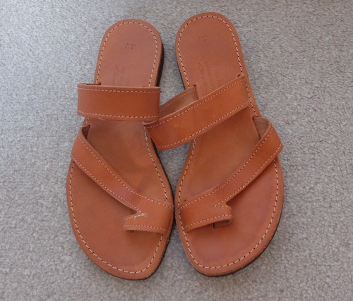 Lissos handmade tan leather - handmade,