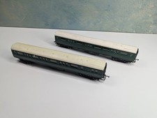 Tri-Ang HO Pair of Coach