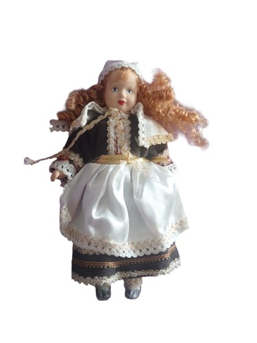 Vintage folk costume doll - vintage,