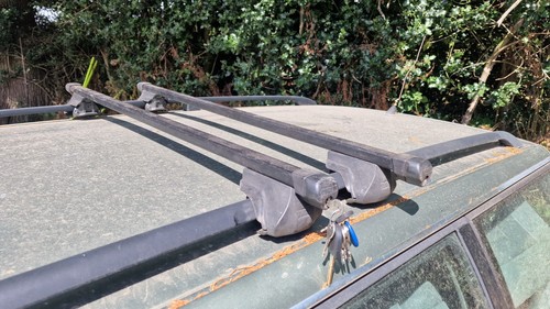 Passat thule roof bars with - thule,